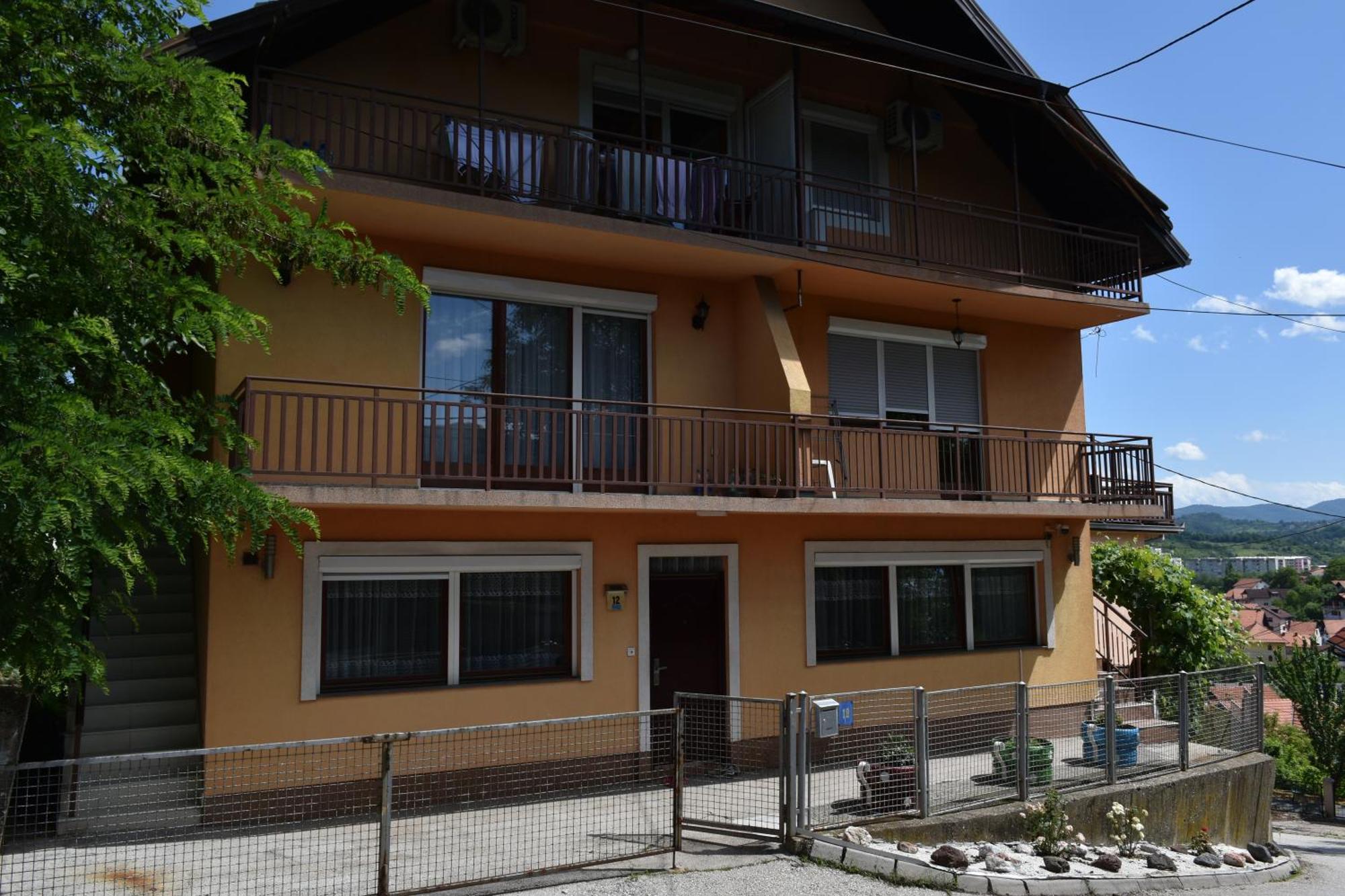 Apartments Mensa Tuzla Eksteriør billede